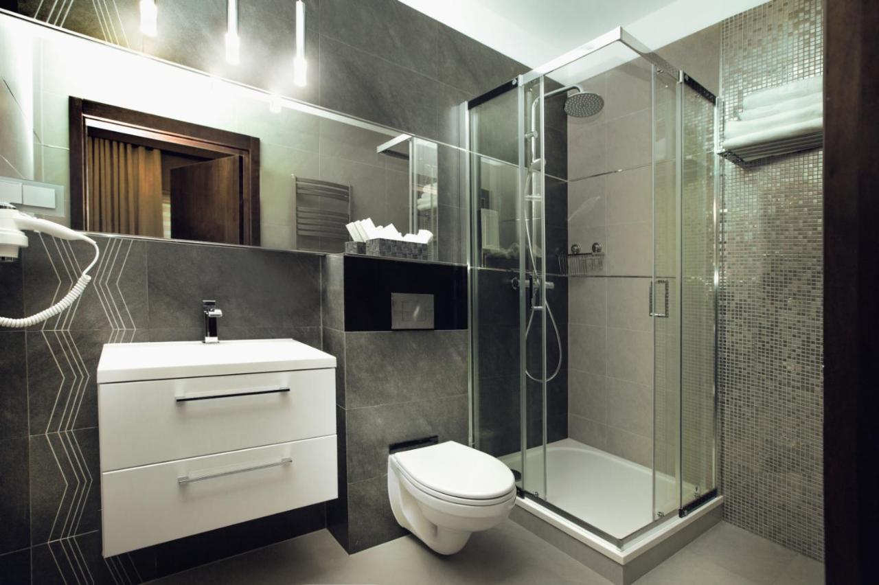 Hotel Inter Bielany Wroclawskie Bagian luar foto